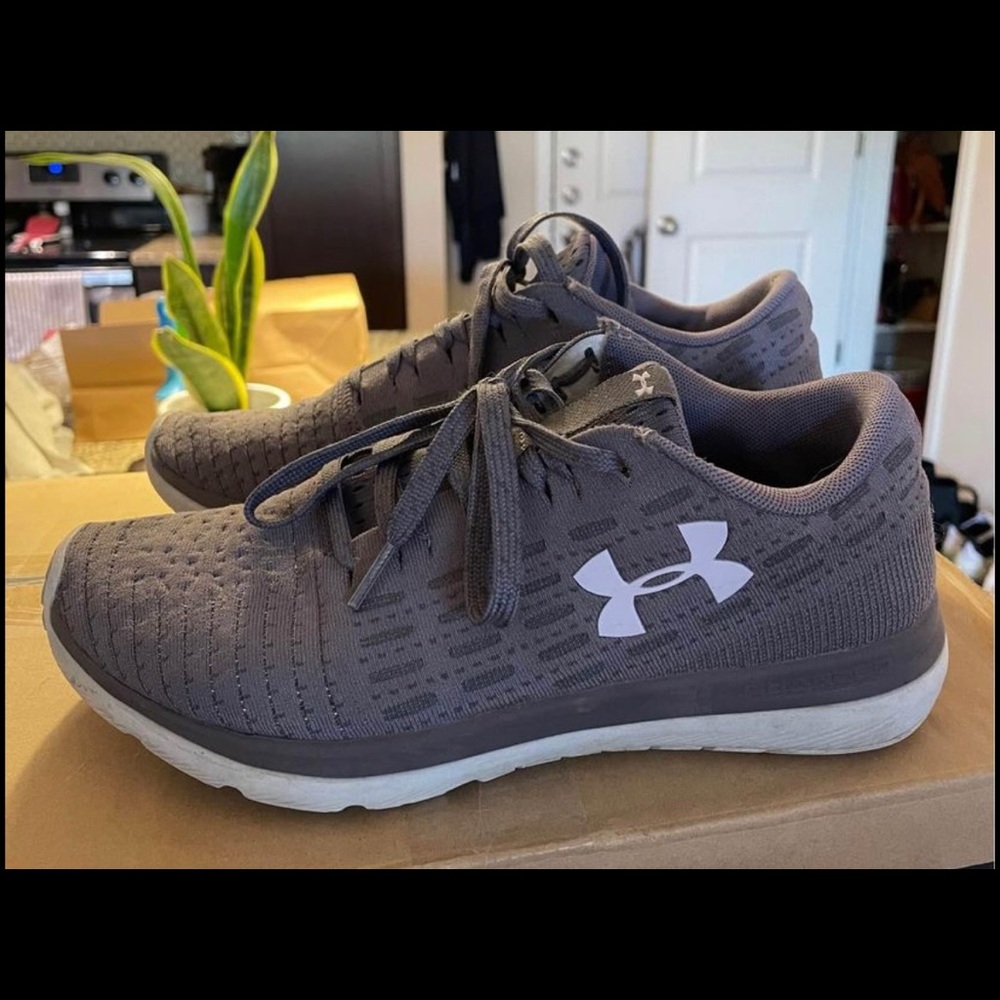 Womens Under Armour Tennis Shoes